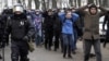 Около 60% россиян не чувствуют, что их защищает закон – "Левада-Центр"
